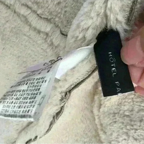 Tan Teddy Jacket with Plush Texture and Classic Collar - Picture 12 of 13